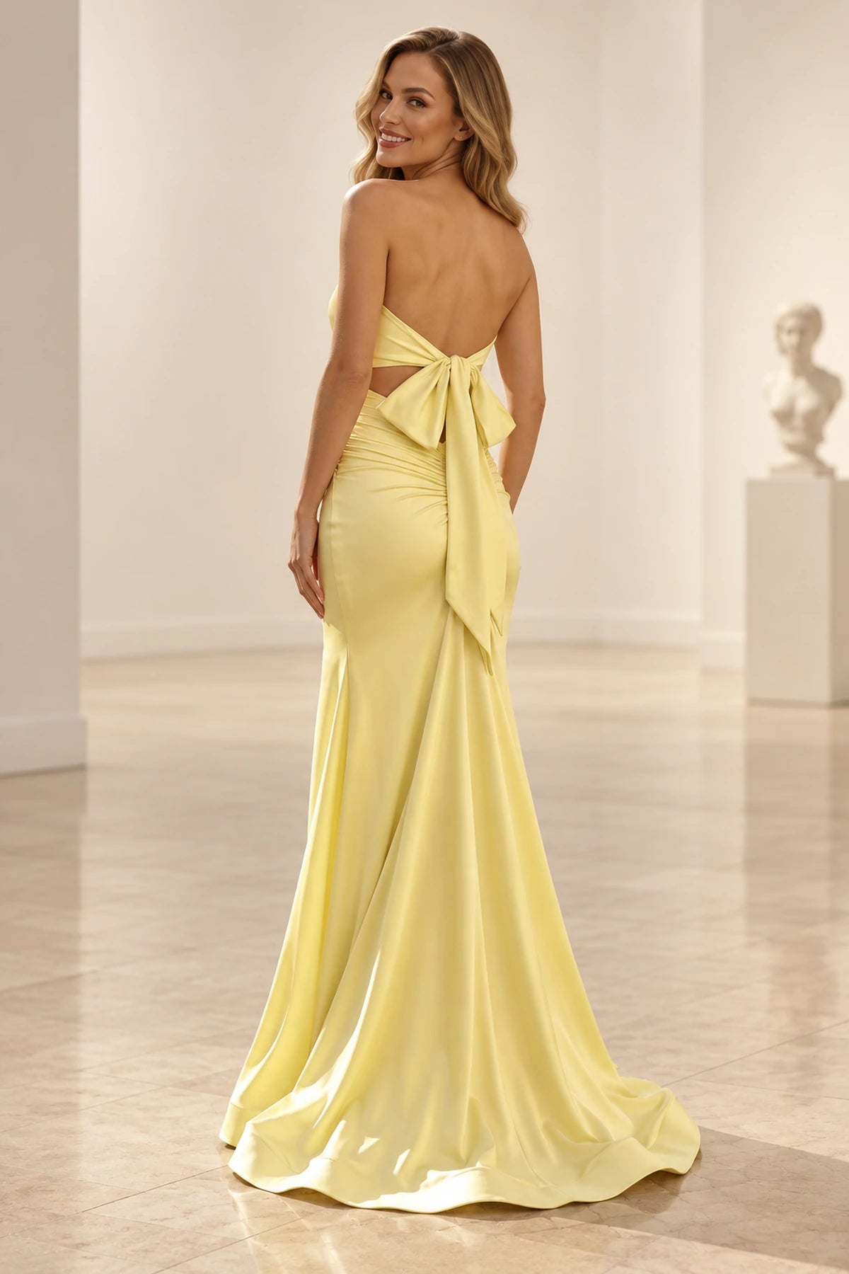 Elegant Satin Mermaid Sweetheart Strapless Ruched Bow Back Prom Dress