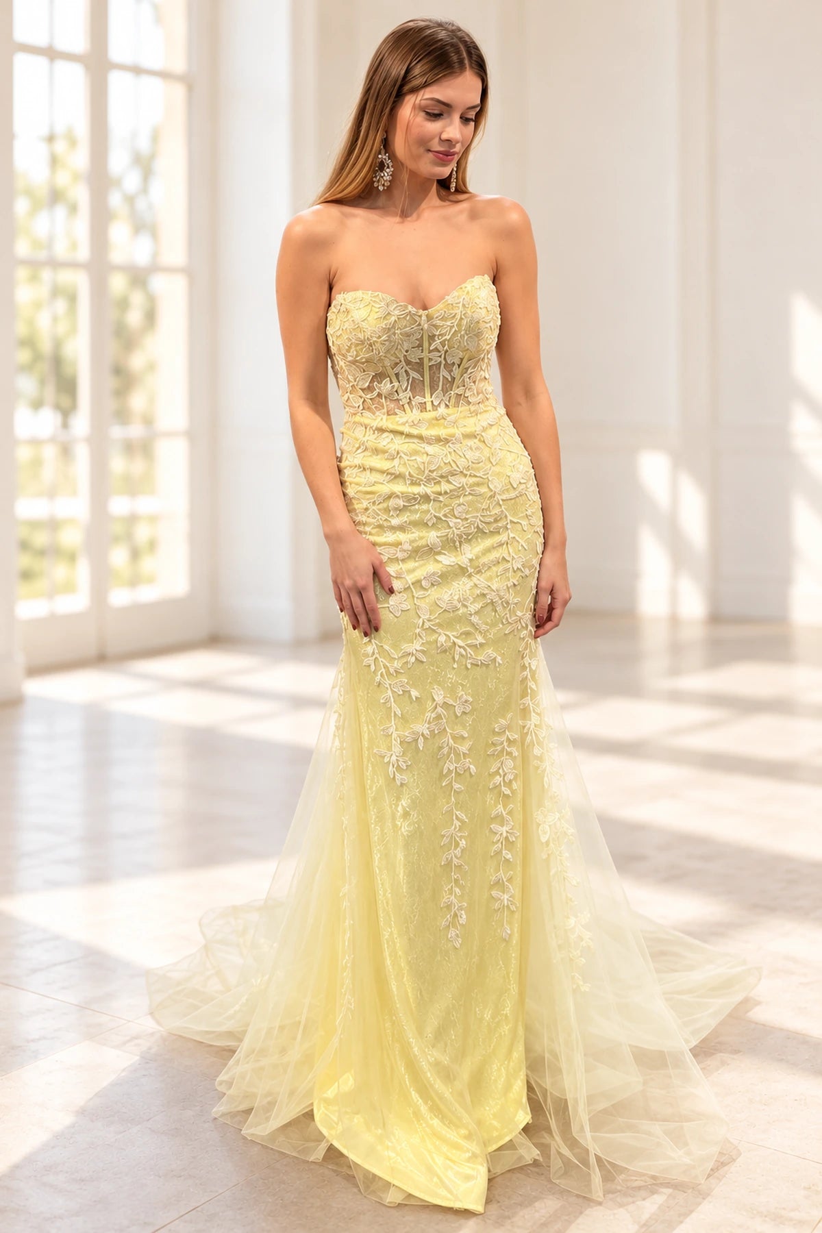 Elegant Floral Lace Applique Mermaid Sweetheart Corset Lace-Up Back Prom Dress