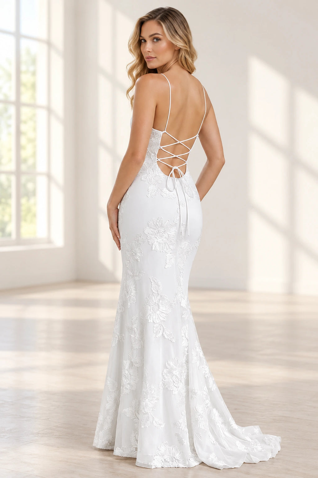 Elegant Floral Applique Mermaid Scoop Neck Spaghetti Strap Lace-Up Back Prom Dress
