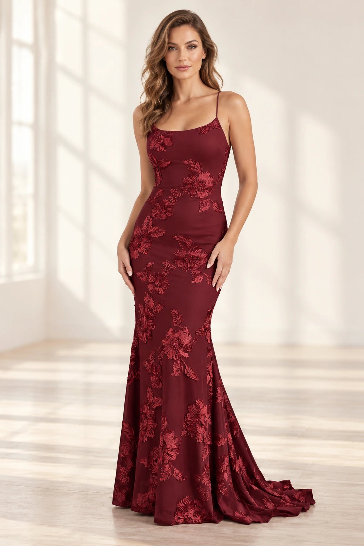 Elegant Floral Applique Mermaid Scoop Neck Spaghetti Strap Lace-Up Back Prom Dress