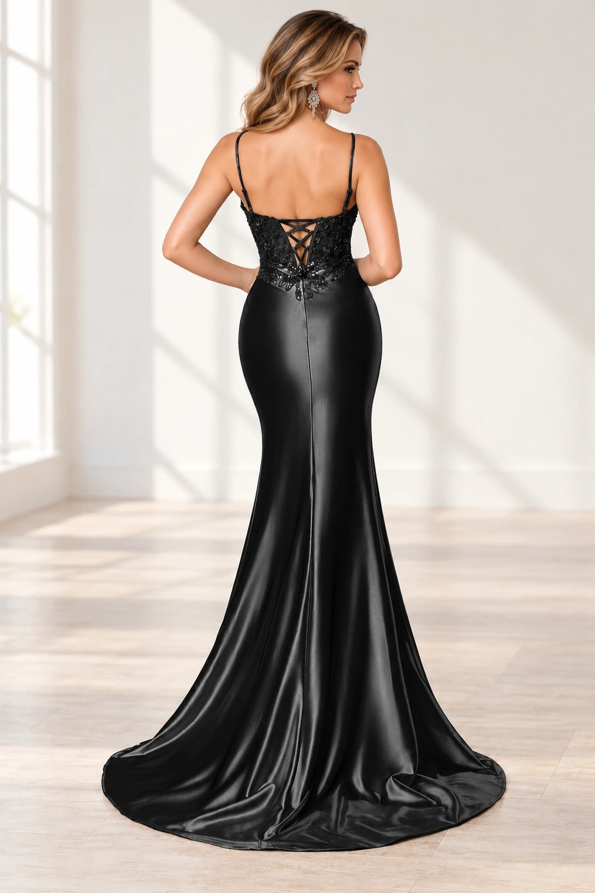 Elegant Satin Mermaid V-Neck Spaghetti Strap Lace-Up Back Prom Dress