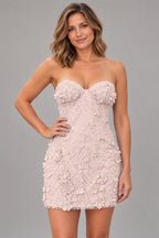 Romantic Sheath Sweetheart Strapless Lace-Up Back Mini Homecoming Dress