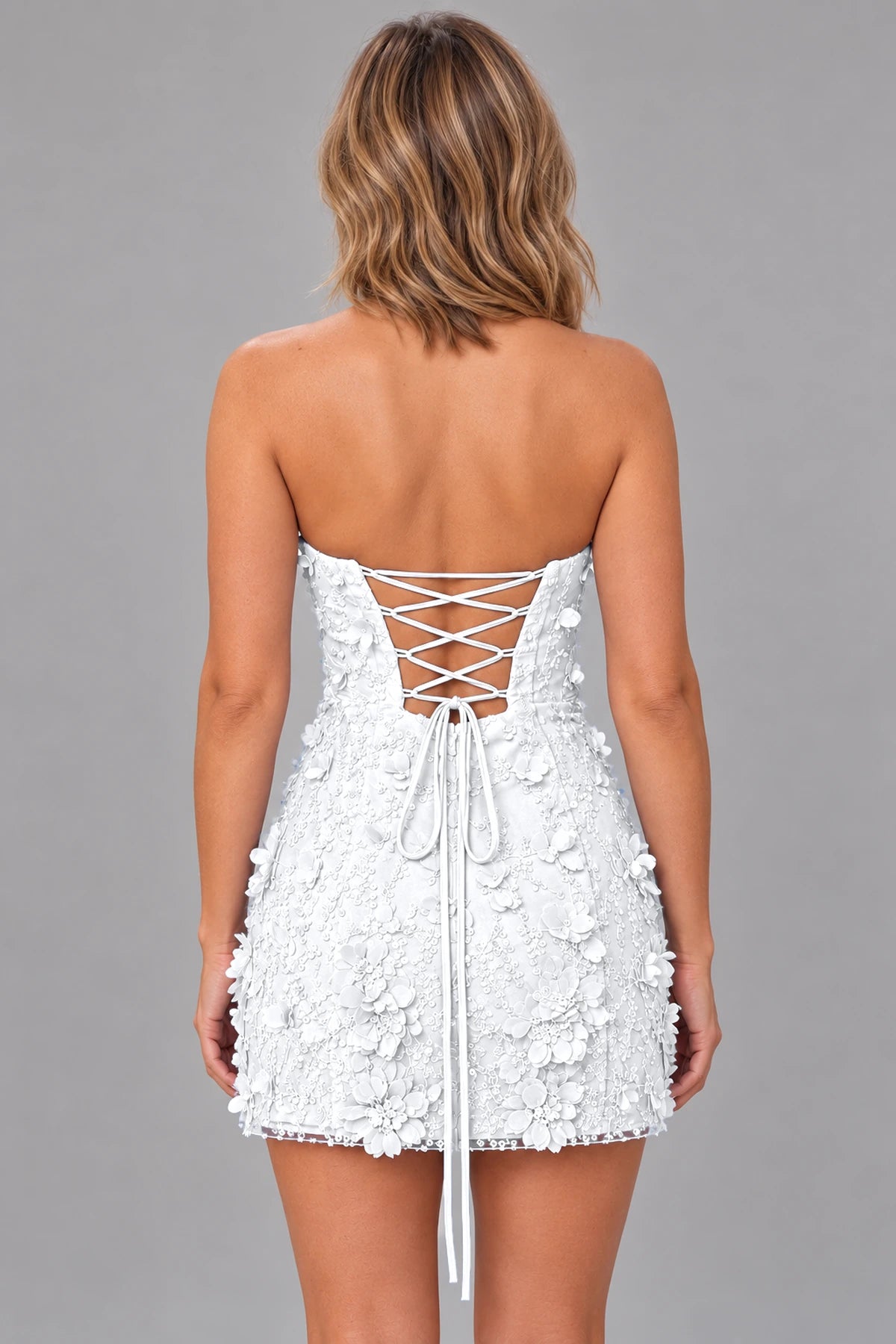 Romantic Sheath Sweetheart Strapless Lace-Up Back Mini Homecoming Dress