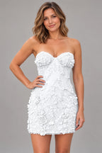 Romantic Sheath Sweetheart Strapless Lace-Up Back Mini Homecoming Dress