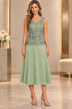 Graceful A-Line Scoop-Neck Three-Quarter-Sleeve Closed-Back Tea-Length Mother of the Bride Dress