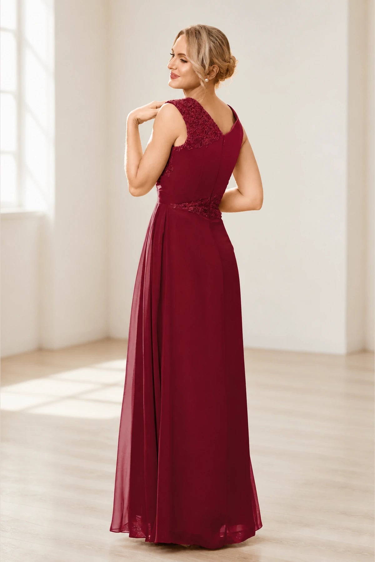 Dusty Purple A‑Line V‑Neck Sleeveless Zipper‑Back Long Mother Of The Bride Dress
